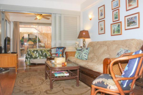 Retro Oasis Hawaiian King Apartment condo